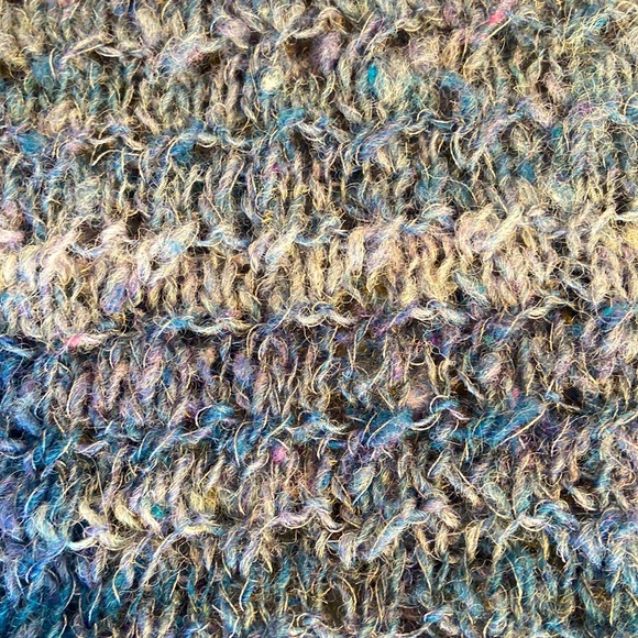 Handmade Wool Lace Cowl - Picture 4 of 4